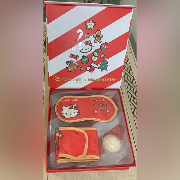 Hello Kitty The Creme Shop x Christmas Gift Limited Set Eye Mask Bath Bomb - Picture 2 of 5